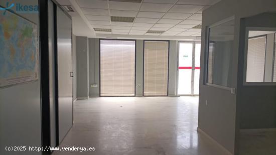 Venta de Oficina en Avda. Averroes, Edificio EUROSEVILLA - Sevilla - SEVILLA