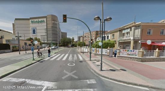  Se vende dúplex en Ciudad Jardín junto al Corte Inglés para reformar a tu gusto - MURCIA 