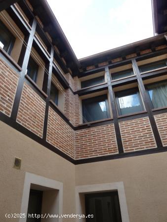 Vive en un precioso Duplex en pleno Centro de Segovia - SEGOVIA