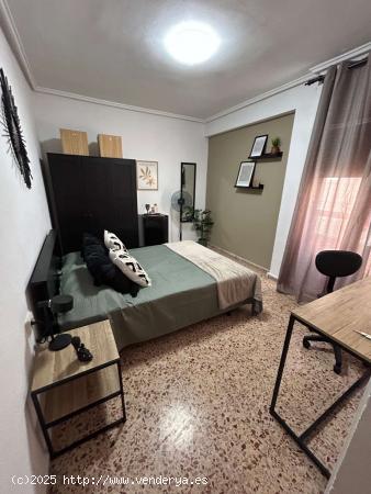  Habitación en piso compartido en Benetússer - VALENCIA 