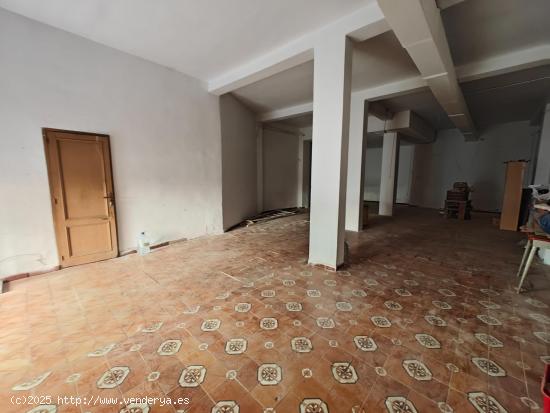 Local comercial en Manises - VALENCIA