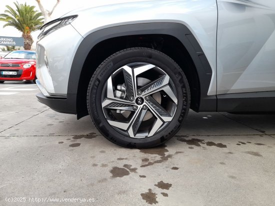 Hyundai Tucson Nuevo  Híbrido enchufable 1.6 T-GDi (265 CV) - 