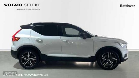 Volvo XC40 1.5 T4 RECHARGE R-DESIGN EXP DCT 211 5P de 2021 con 87.100 Km por 33.900 EUR. en Madrid