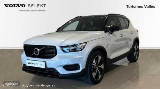  Volvo XC40 XC40 RECHARGE T5 TWIN  R-DESIGN de 2021 con 25.700 Km por 36.900 EUR. en Barcelona 