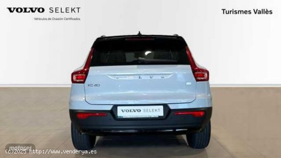 Volvo XC40 XC40 RECHARGE T5 TWIN  R-DESIGN de 2021 con 25.700 Km por 36.900 EUR. en Barcelona