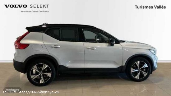 Volvo XC40 XC40 RECHARGE T5 TWIN  R-DESIGN de 2021 con 25.700 Km por 36.900 EUR. en Barcelona