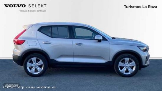 Volvo XC40 TODOTERRENO 1.5 T2 CORE AUTOMATICO 129CV 5P de 2024 con 17.274 Km por 32.500 EUR. en Sevi