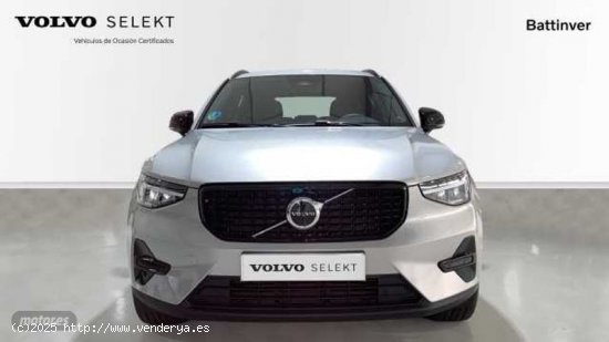 Volvo XC40 2.0 B3 PLUS DARK AUTO 163 5P de 2023 con 30.290 Km por 36.500 EUR. en Madrid