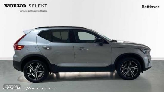 Volvo XC40 2.0 B3 PLUS DARK AUTO 163 5P de 2023 con 30.290 Km por 36.500 EUR. en Madrid