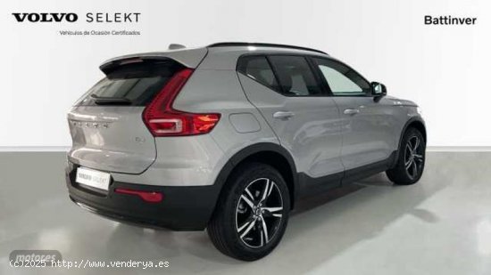 Volvo XC40 2.0 B3 PLUS DARK AUTO 163 5P de 2023 con 30.290 Km por 36.500 EUR. en Madrid