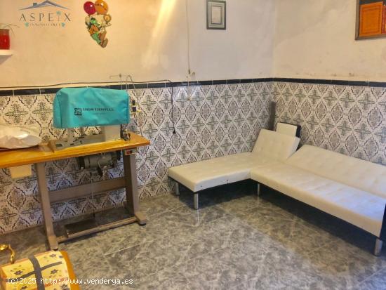 SE VENDE CASA EN LA ALGUEÑA - ALICANTE