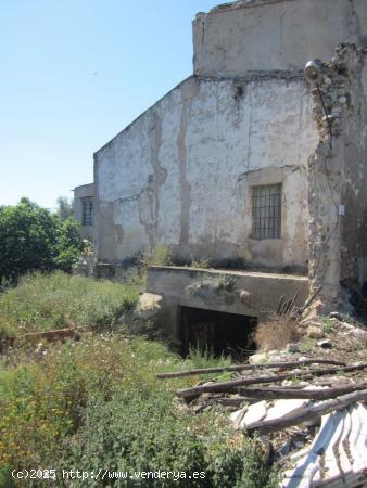 Casa de Campo Adosada para reformar - ALICANTE