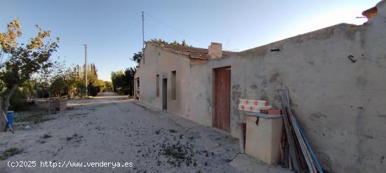 CASA PARA VIVIR Y CASA PARA REFORMAR!! - ALICANTE