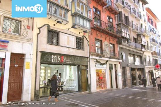 EKISER ALQUILA OFICINA  AL LADO DE LA PLAZA DEL CASTILLO, PAMPLONA. - NAVARRA