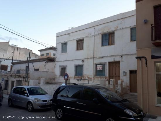 GRAN CASA CON SOLAR A REFORMAR EN OLULA DEL RÍO ALMERÍA. - ALMERIA