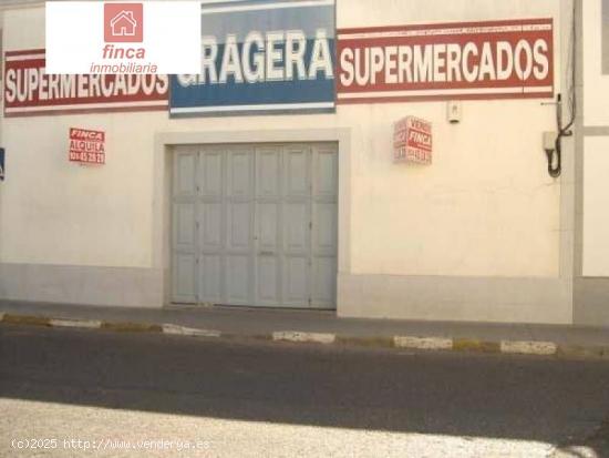 MONTIJO, LOCAL COMERCIAL A DOS CALLES DIAFANO, ZONA DE ALMACEN, ZONA SAN GREGORIO - BADAJOZ