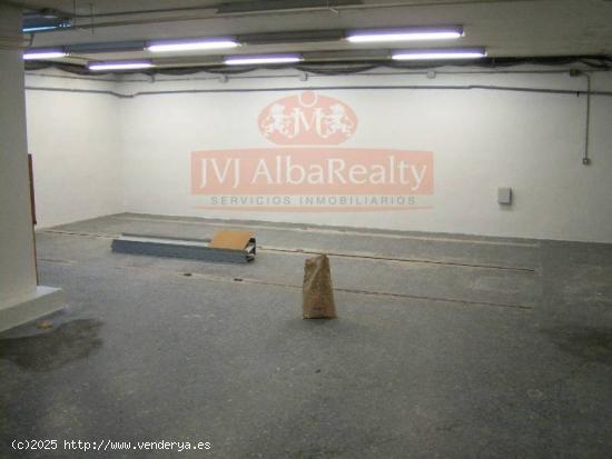 SE ALQUILA LOCAL COMERCIAL ZONA CENTRO-ALTOZANO - ALBACETE