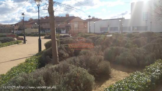 LOCAL EN ZONA RESIDENCIAL CON EXCELENTES POSIBILIDADES COMERCIALES - ALBACETE