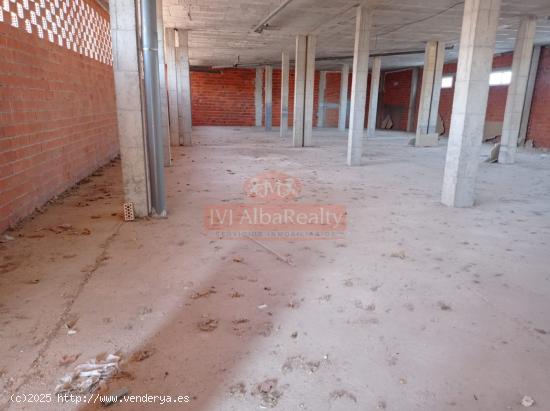 SE VENDE LOCAL DE 790M EN ZONA IMAGINALIA. - ALBACETE