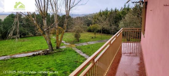 CASA CON FINCA DE 58000,ZONA CRTA ALMARAZ - ZAMORA