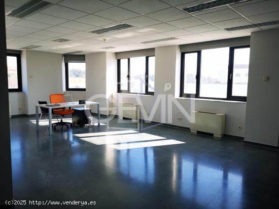 OFICINAS DE DIFERENTES MEDIDAS EN ALQUILER EN SANTA PERPETUA DE MOGODA - BARCELONA