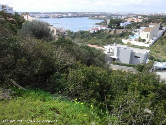 Solar En Cala LLonga con magníficas Vistas al Puerto de Mahón - BALEARES