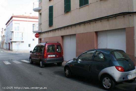 Local en zona de los hoteles - BALEARES