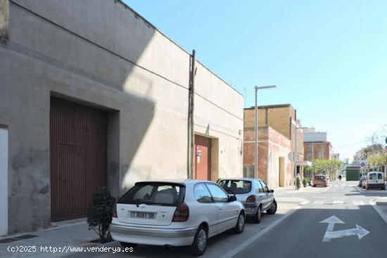 ALMACÉN DISPONIBLE CERCA DEL HOSPITAL DE AMPOSTA - TARRAGONA