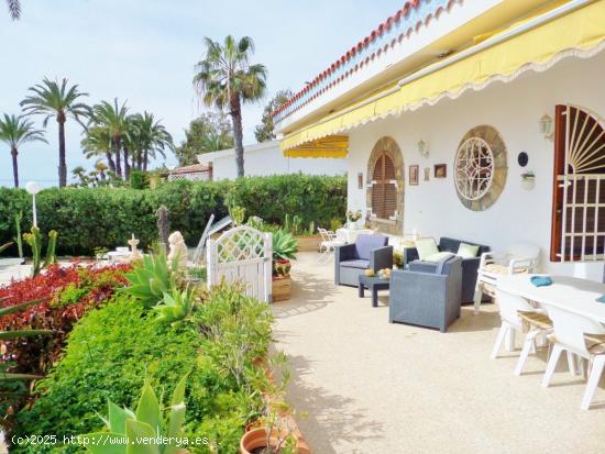 Chalet con acceso directo a la playa de Santa Pola. - ALICANTE