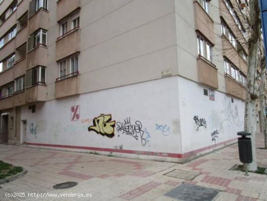 Urbis te ofrece un local en venta en zona Puente Ladrillo, Salamanca. - SALAMANCA