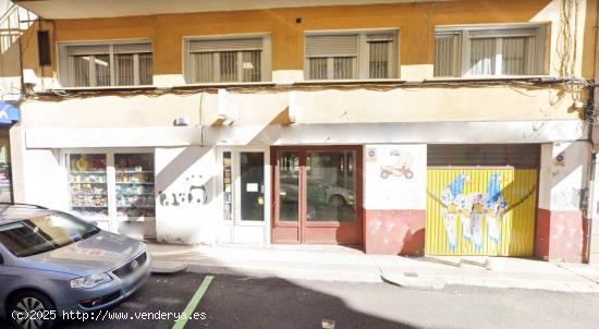 Urbis te ofrece este estupendo local comercial en venta en la zona Carmelitas-Oeste, Salamanca. - SA