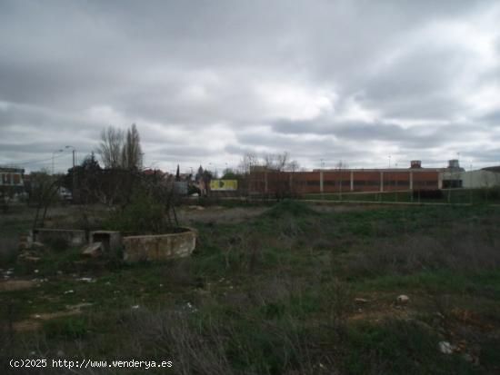 Urbis te ofrece un solar en zona Salas Bajas, Salamanca. - SALAMANCA