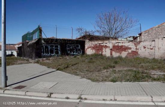 Urbis te ofrece dos parcelas  en venta en zona Tejares, Salamanca. - SALAMANCA