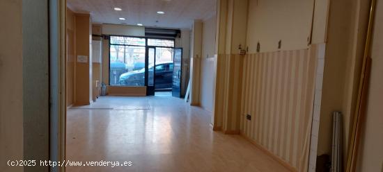 LOCAL COMERCIAL EN ALQUILER ZONA SANTA MARINA - BADAJOZ