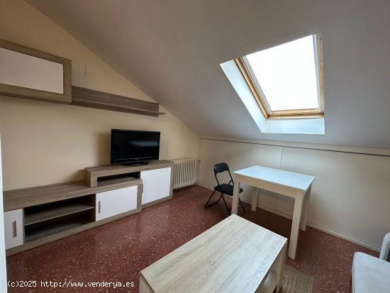 Apartamento en alquiler en Granada (Granada)