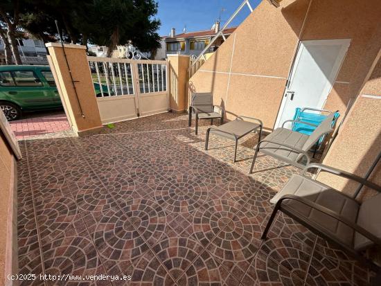 BUNGALOW PLANTA BAJA EN LOS NÁUFRAGOS TOTALMENTE RENOVADO - ALICANTE