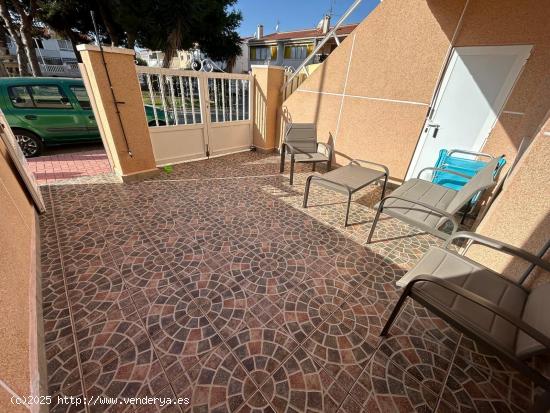 BUNGALOW PLANTA BAJA EN LOS NÁUFRAGOS TOTALMENTE RENOVADO - ALICANTE