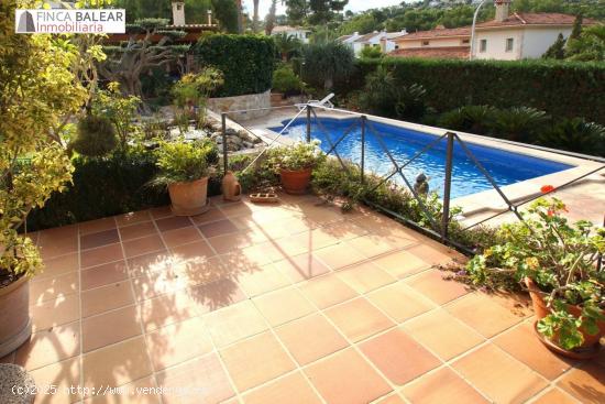 CHALET CON PISCINA UBICADO JUNTO A LA MARINA DE SANTA PONÇA - BALEARES