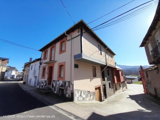 SE VENDEN DOS CASAS ADOSADAS PARA REFORMAR EN ALMAZCARA - LEON