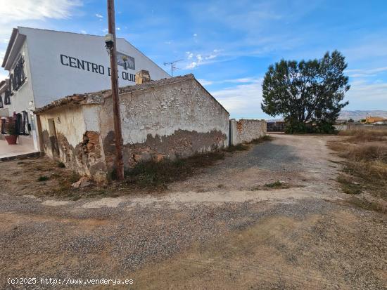 CASA PARA REFORMAR A LA VENTA EN EL CAMPILLO DE ARRIBA, FUENTE ÁLAMO - MURCIA