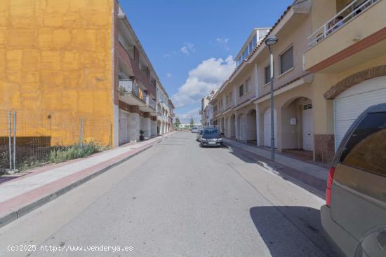 CÉNTRICO SOLAR PARA EDIFICAR HASTA 2 VIVIENDAS - TARRAGONA