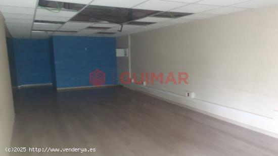 LOCAL COMERCIAL EN VENTA EN VILADECANS ZONA CENTRE - BARCELONA