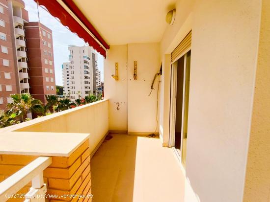 Fantástico apartamento en urbanización privada en Guardamar del Segura, Alicante, Costa Blanca - A