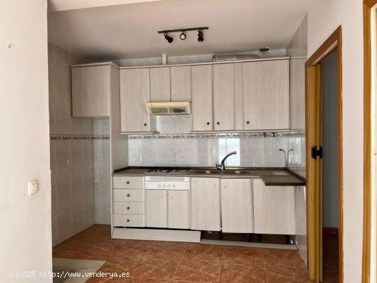 CASABANCO VENDE  VIVIENDA TIPO DUPLEX  EN MONTANCHEZ - CACERES