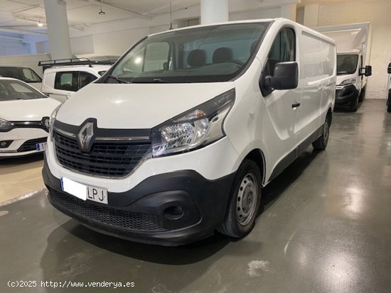 Renault Trafic Furgón 29 L2H1 dCi 120cv - GARANTIA MECANICA - Barcelona