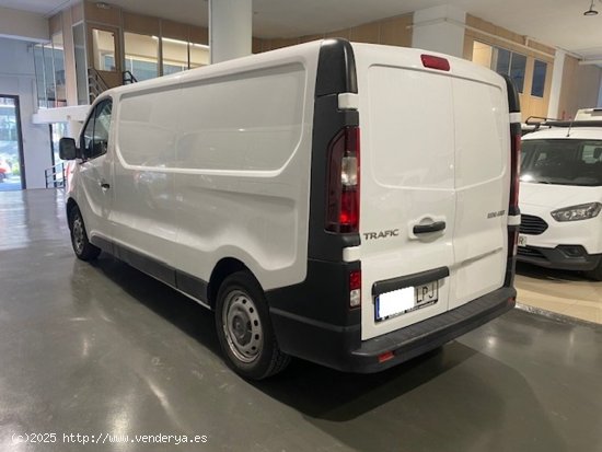 Renault Trafic Furgón 29 L2H1 dCi 120cv - GARANTIA MECANICA - Barcelona