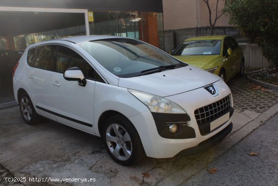 Peugeot 3008 Access 1.6 HDI 112 FAP - Terrassa