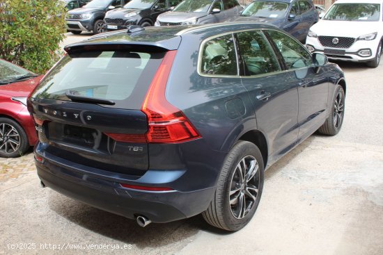 Volvo XC-60 2.0 T8 AWD Business Plus Auto - Madrid