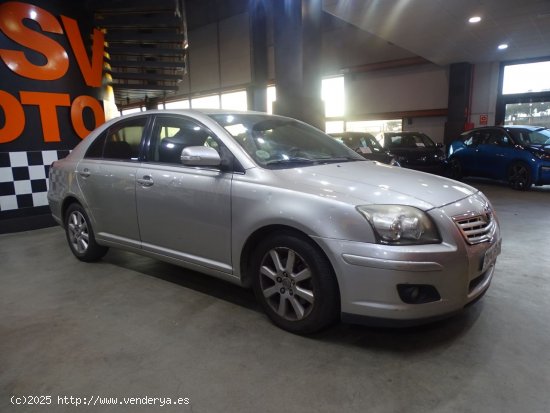 Toyota Avensis 2.2 D4D Sol - Arroyomolinos