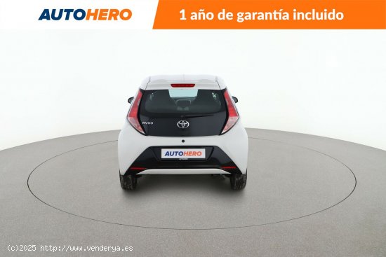 Toyota Aygo 1 X-Play - 